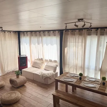 Hébergement de vacances La Terrasse Argenton-lʼ Église