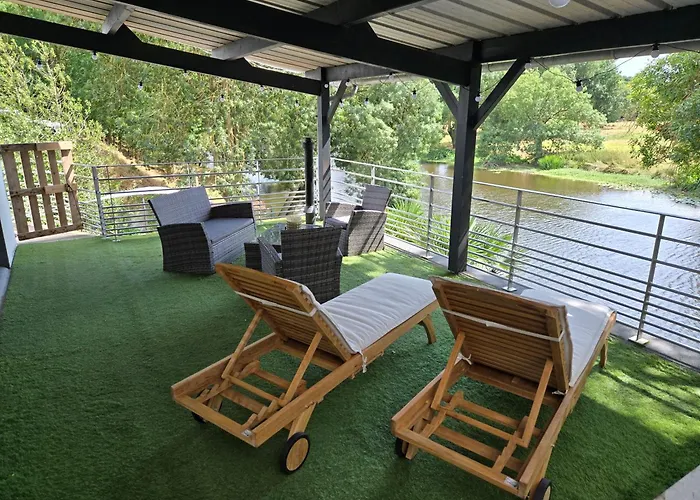 La Terrasse Сasa de vacaciones Argenton-lʼ Église
