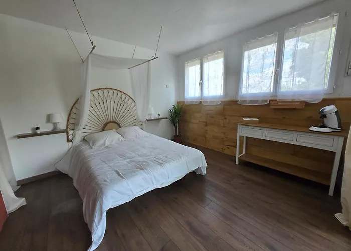 La Terrasse Argenton-lʼ Église