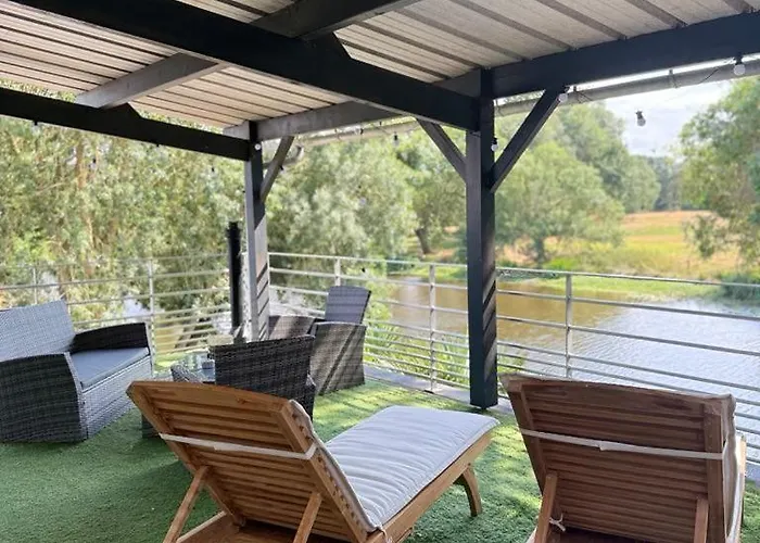 La Terrasse Сasa de vacaciones Argenton-lʼ Église
